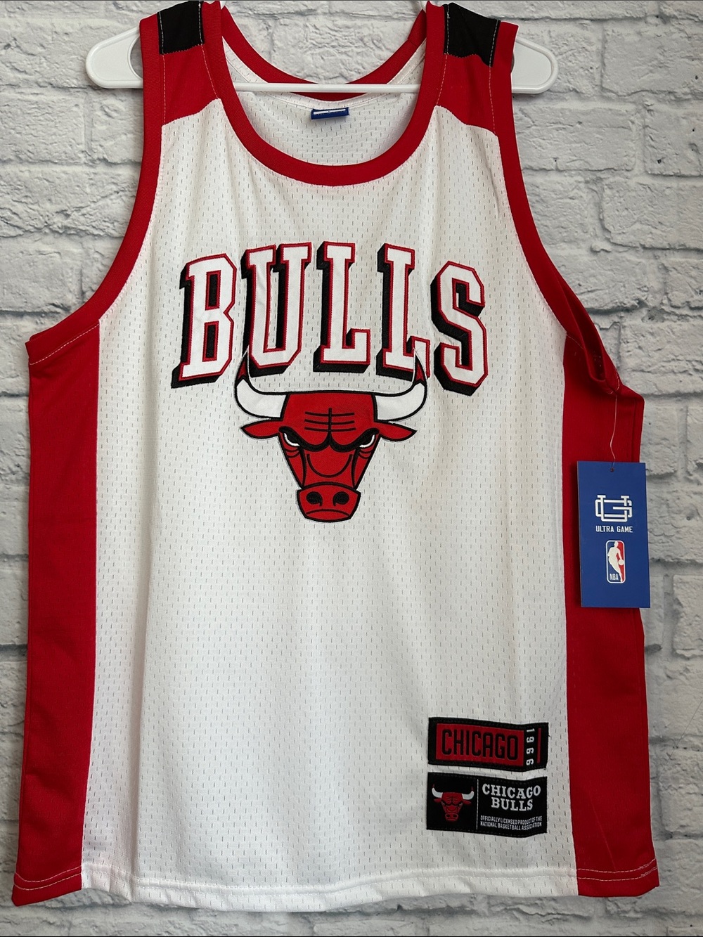NBA Chicago Bulls White and Red Jersey